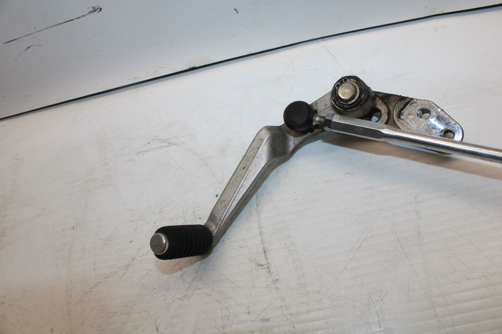 11-21 SUZUKI GSXR600 SHIFTER LINKAGE SHIFT  PEDAL 25520-01H00 25525-01H00 BB260