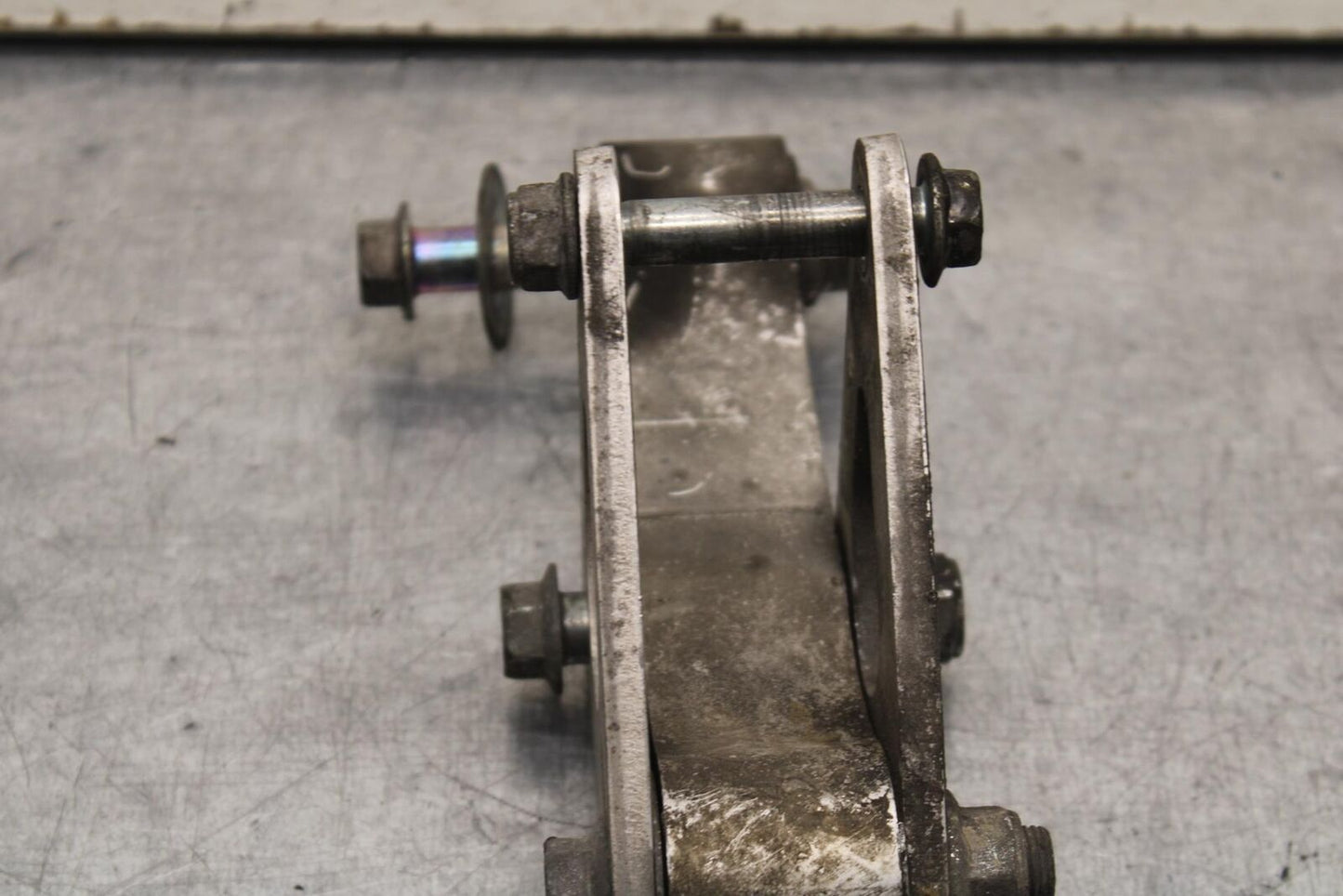 2011 Suzuki GSXR600 REAR DOGBONE SHOCK LINKAGE LINK BB94