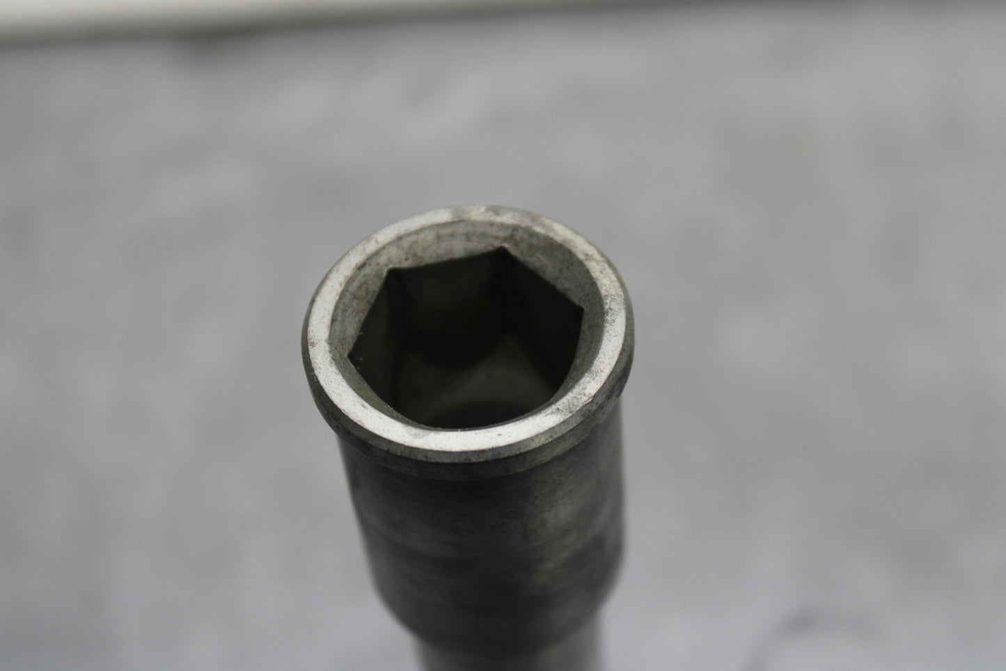 00-05 KAWASAKI NINJA ZX12R FRONT WHEEL RIM AXLE PIVOT BOLT BB121