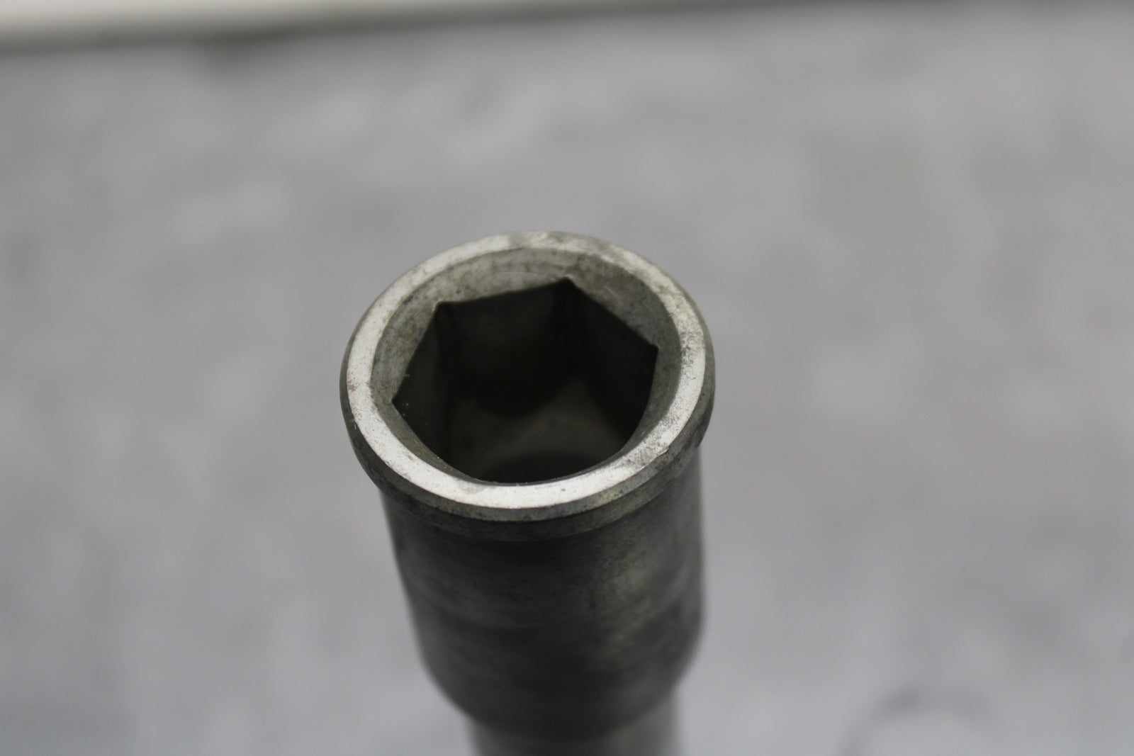 00-05 KAWASAKI NINJA ZX12R FRONT WHEEL RIM AXLE PIVOT BOLT BB121