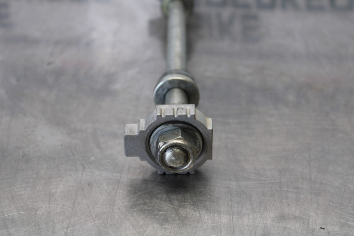 17-22 KTM 390 DUKE REAR AXLE BACK WHEEL RIM PIVOT BOLT AXEL BB180