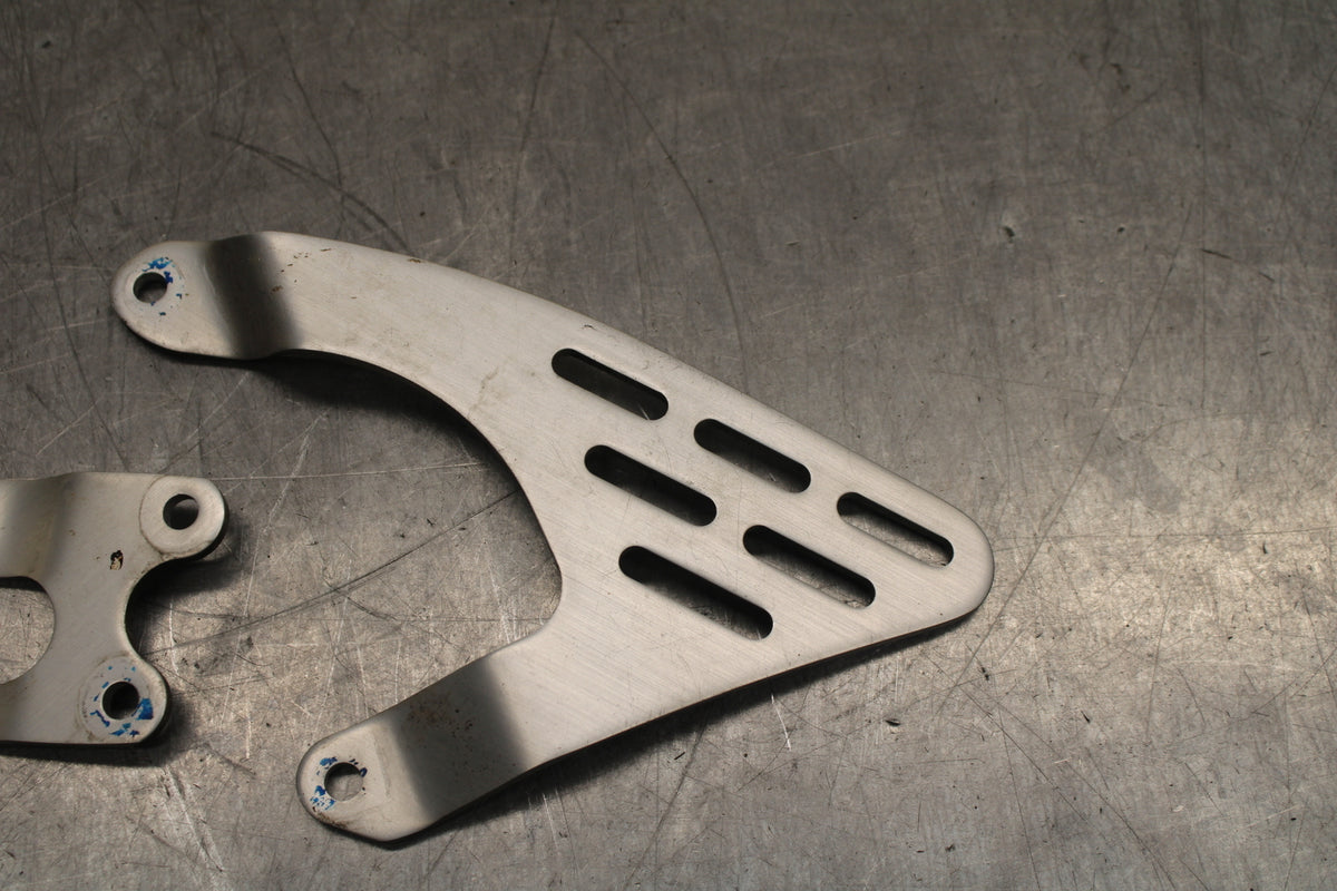 08-09 YAMAHA YZF R6S REARSET REAR SET HEEL GUARD COVER  BB114