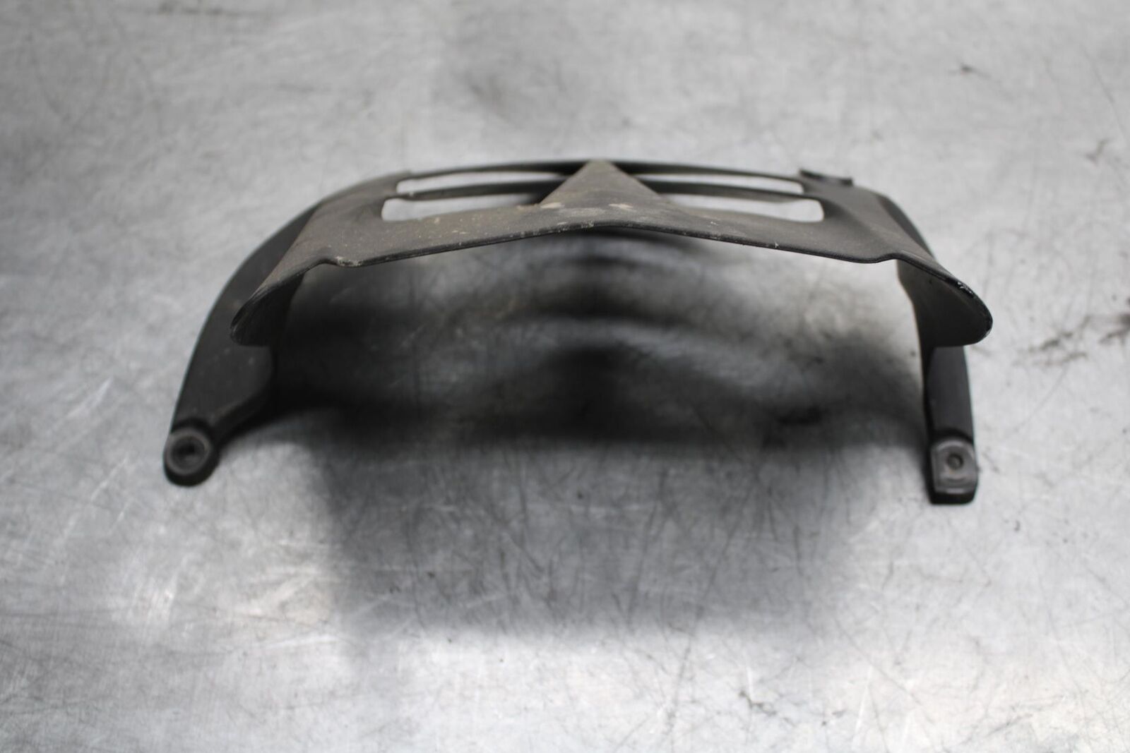 2009 Kawasaki Ninja ZX6R ZX600R REAR  WHEEL TIRE HUGGER FENDER  BB548