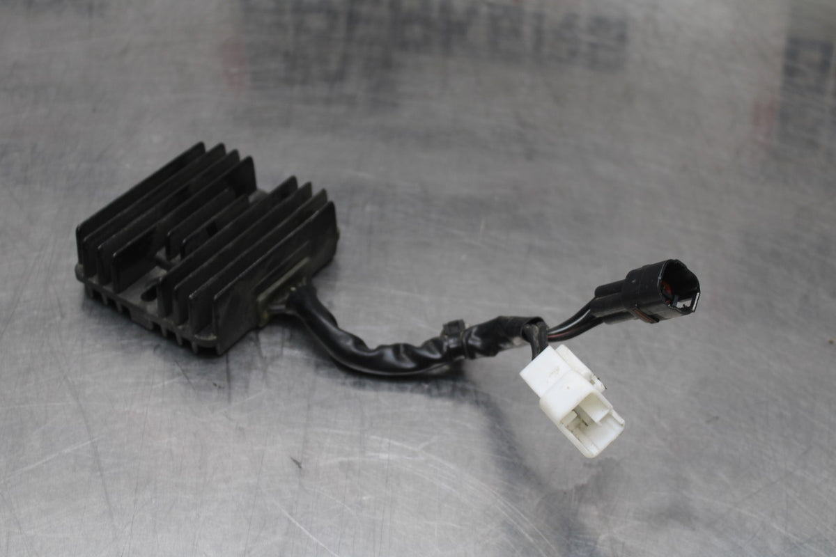 15 SUZUKI GW250F RECTIFIER VOLTAGE REGULATOR BB789