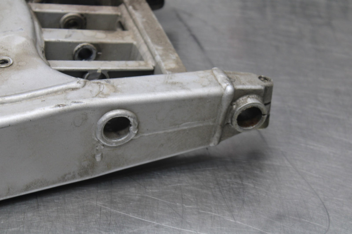 02 DUCATI MONSTER 620 REAR SWINGARM BACK SUSPENSION SWING ARM