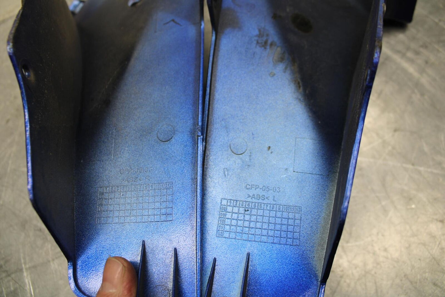 05-06 HONDA CBR600RR RIGHT LEFT FRONT DUCT COVERS PANELS COWLS BB484