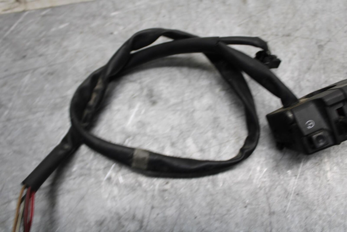 2009 Kawasaki Ninja ZX6R ZX600R RIGHT CLIP ON HANDLE KILL OFF START SWITCH BB538