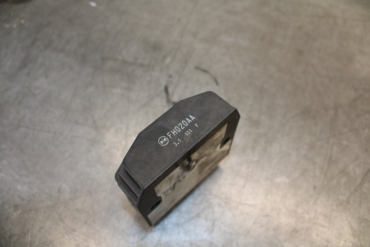 13-15 HONDA CBR500R RECTIFIER VOLTAGE REGULATOR 31600-MGZ-J01 BB704