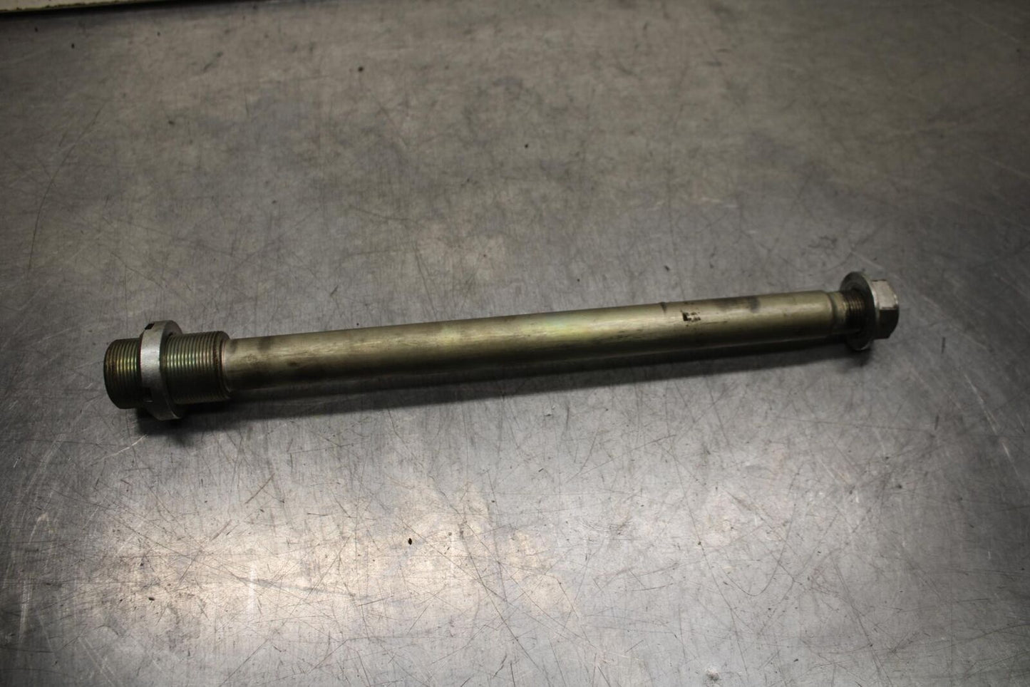 2011 Suzuki GSXR1000 REAR BACK SWINGARM BOLT SUSPENSION PIVOT AXLE BB96