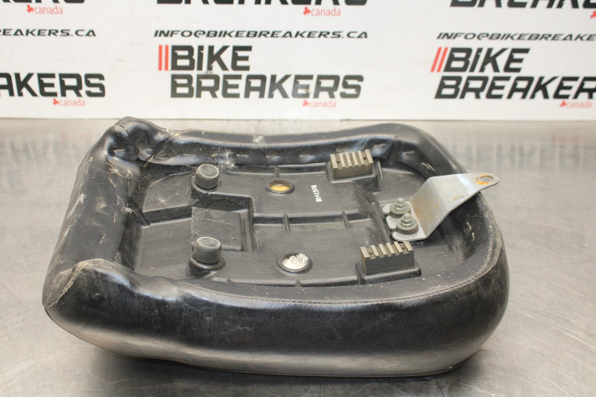 05-09 SUZUKI BOULEVARD C90 REAR BACK PASSENGER SEAT BB791
