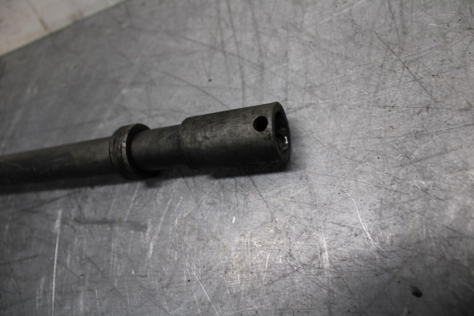 09-12 HONDA CBR600RR FRONT WHEEL RIM AXLE PIVOT BOLT 44301-MFJ-D00 BB450