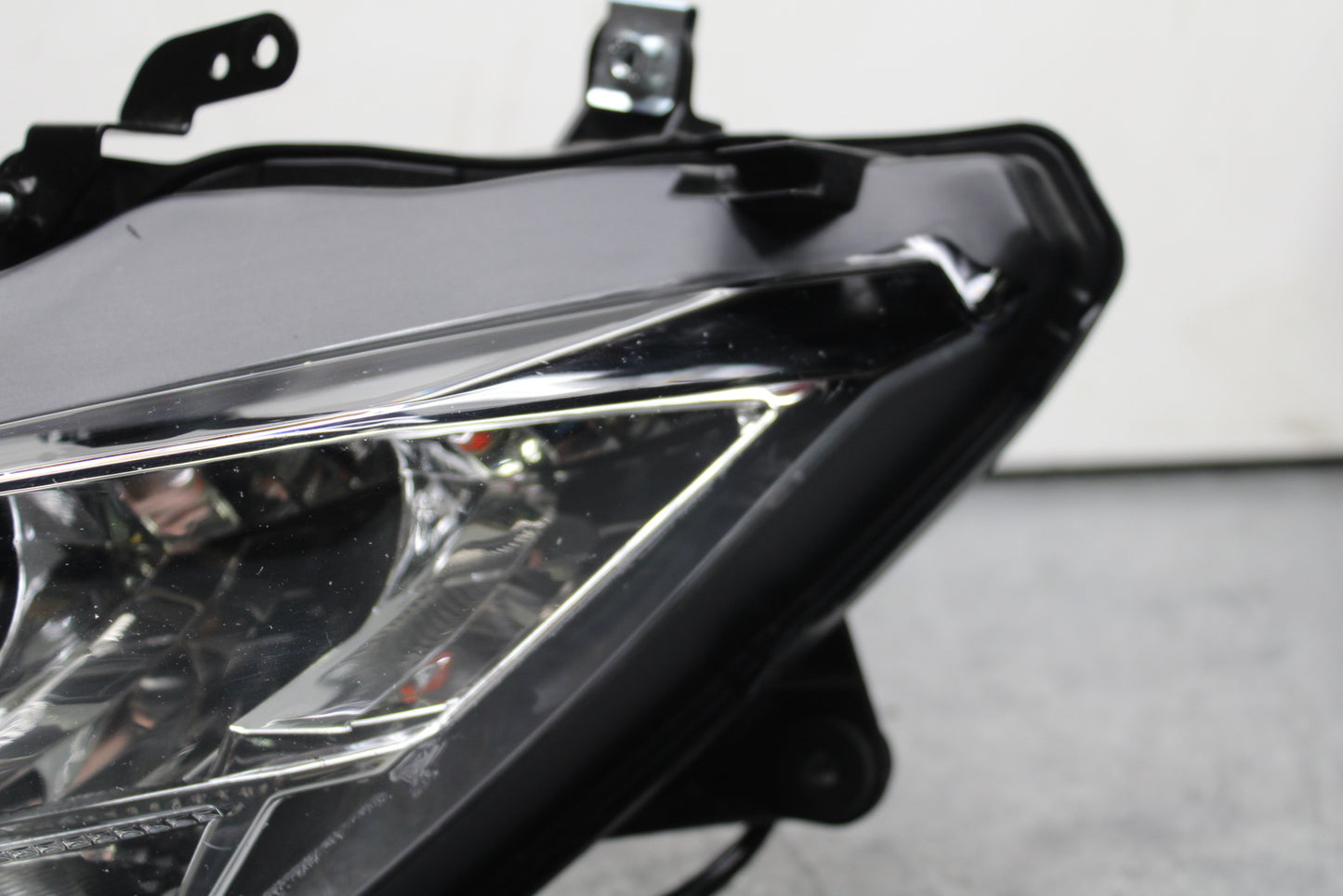 19-23 KAWASAKI NINJA ZX6R FRONT HEADLIGHT HEAD LIGHT LAMP BB749