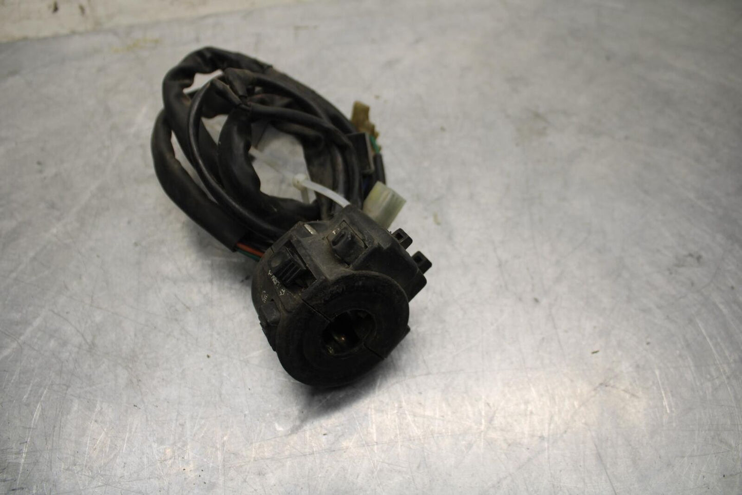 1996 Honda CBR900RR LEFT CLIP ON HANDLE HORN SIGNALS SWITCH  BB09