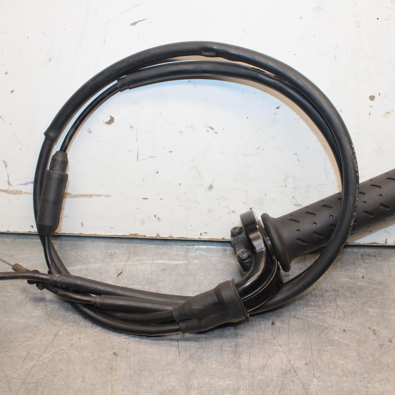08-11 TRIUMPH SPEED TRIPLE RIGHT THROTTLE GRIP CABLE BB102