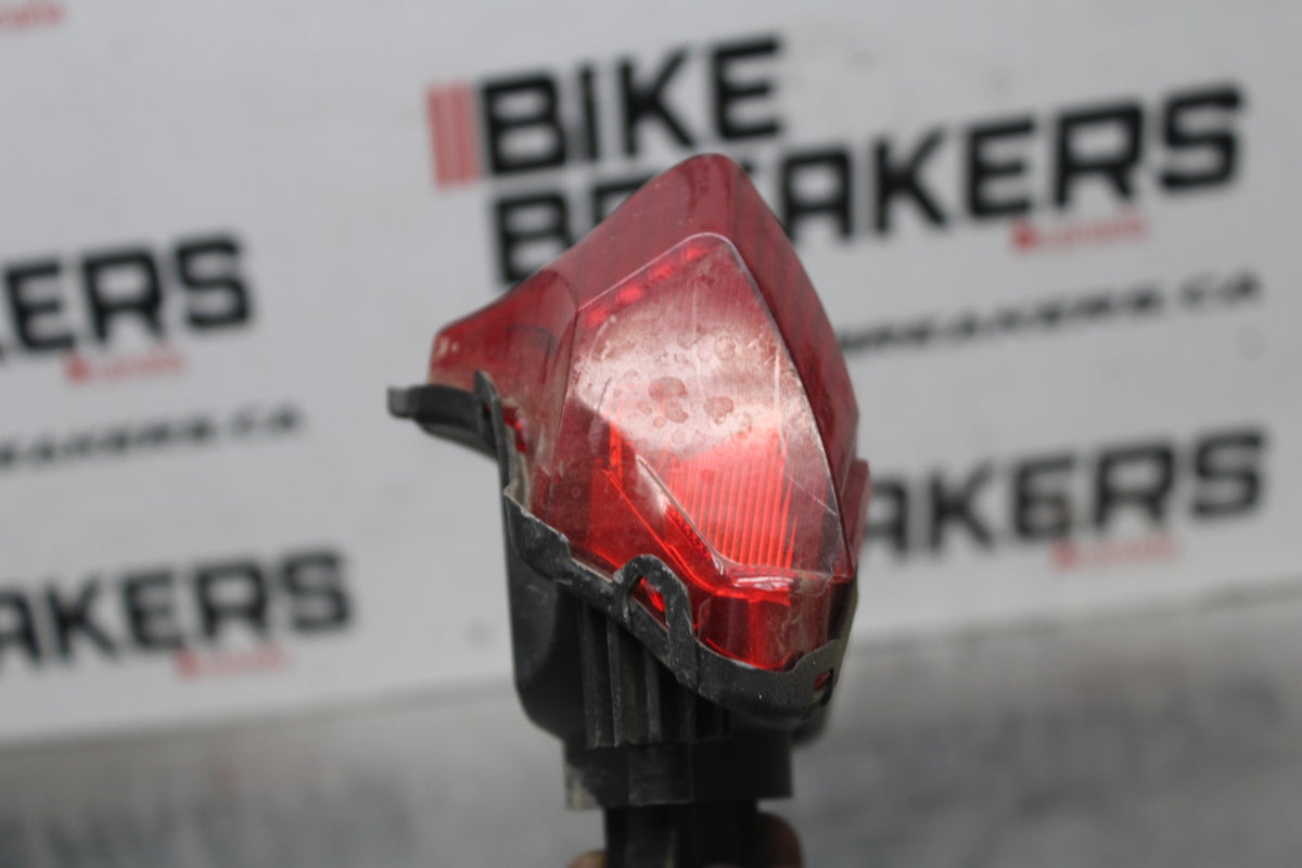 04-09 YAMAHA FZ6 REAR TAIL TAILLIGHT BACK BRAKE LIGHT BB800