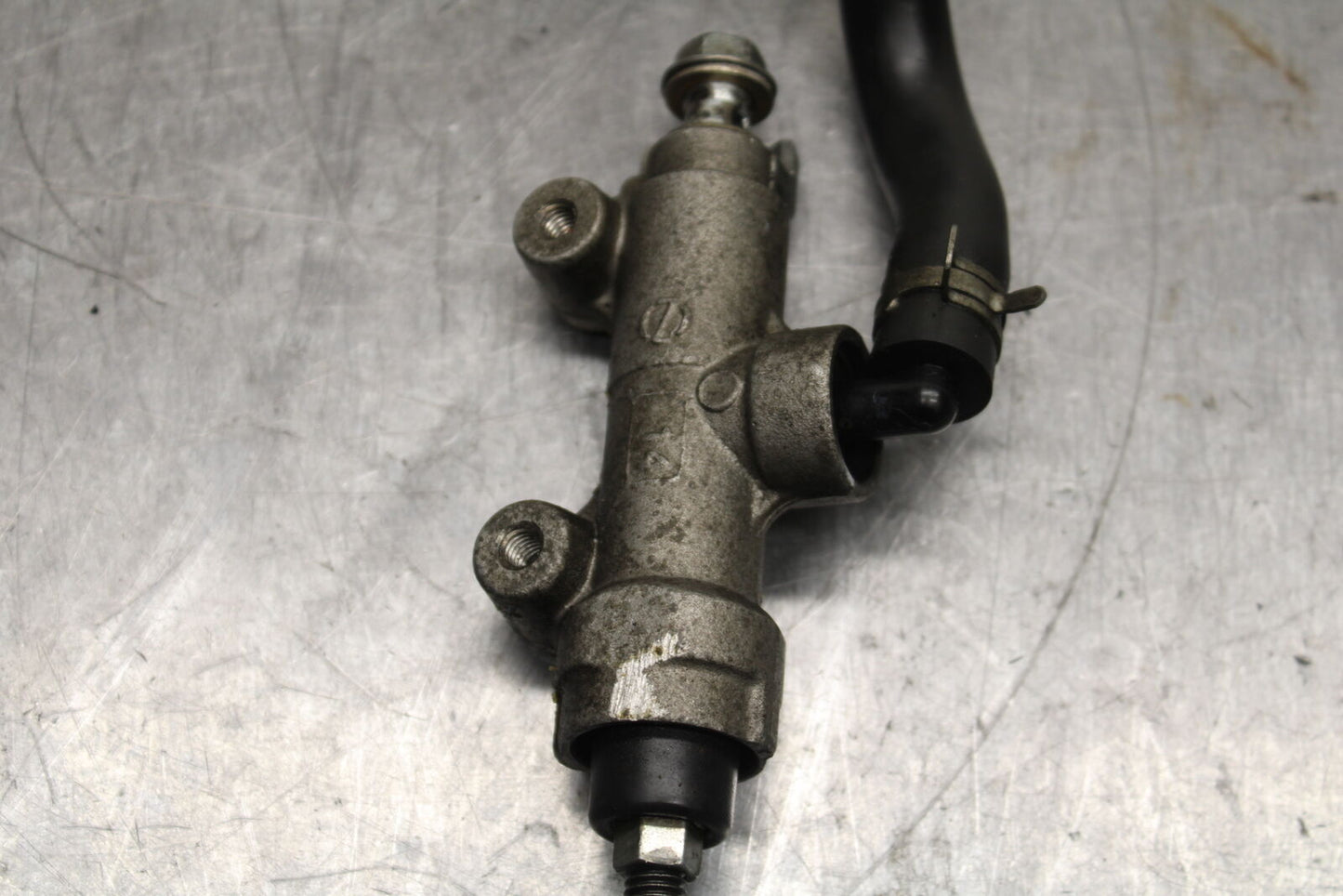 08-10 SUZUKI GSXR 600 REAR BACK BRAKE MASTER CYLINDER W RESERVOIR BB116