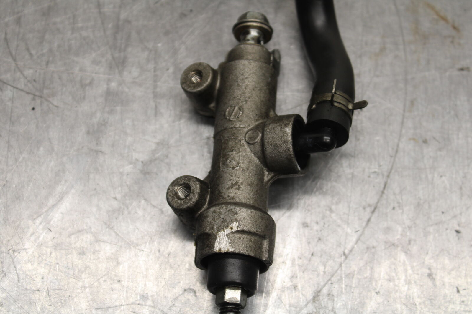 08-10 SUZUKI GSXR 600 REAR BACK BRAKE MASTER CYLINDER W RESERVOIR BB116