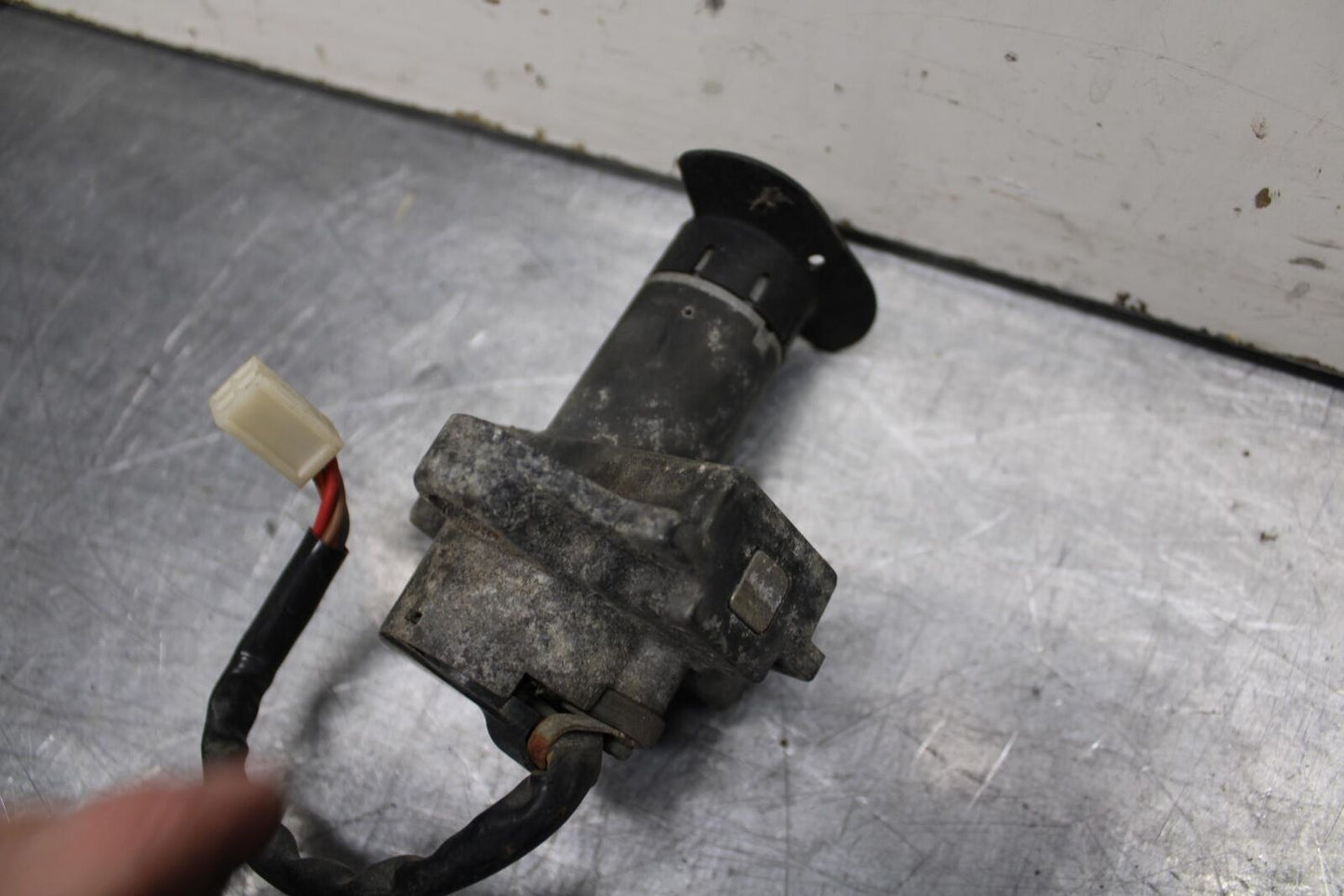 80-81 SUZUKI GS1000G IGNITION LOCK NO KEY BB91