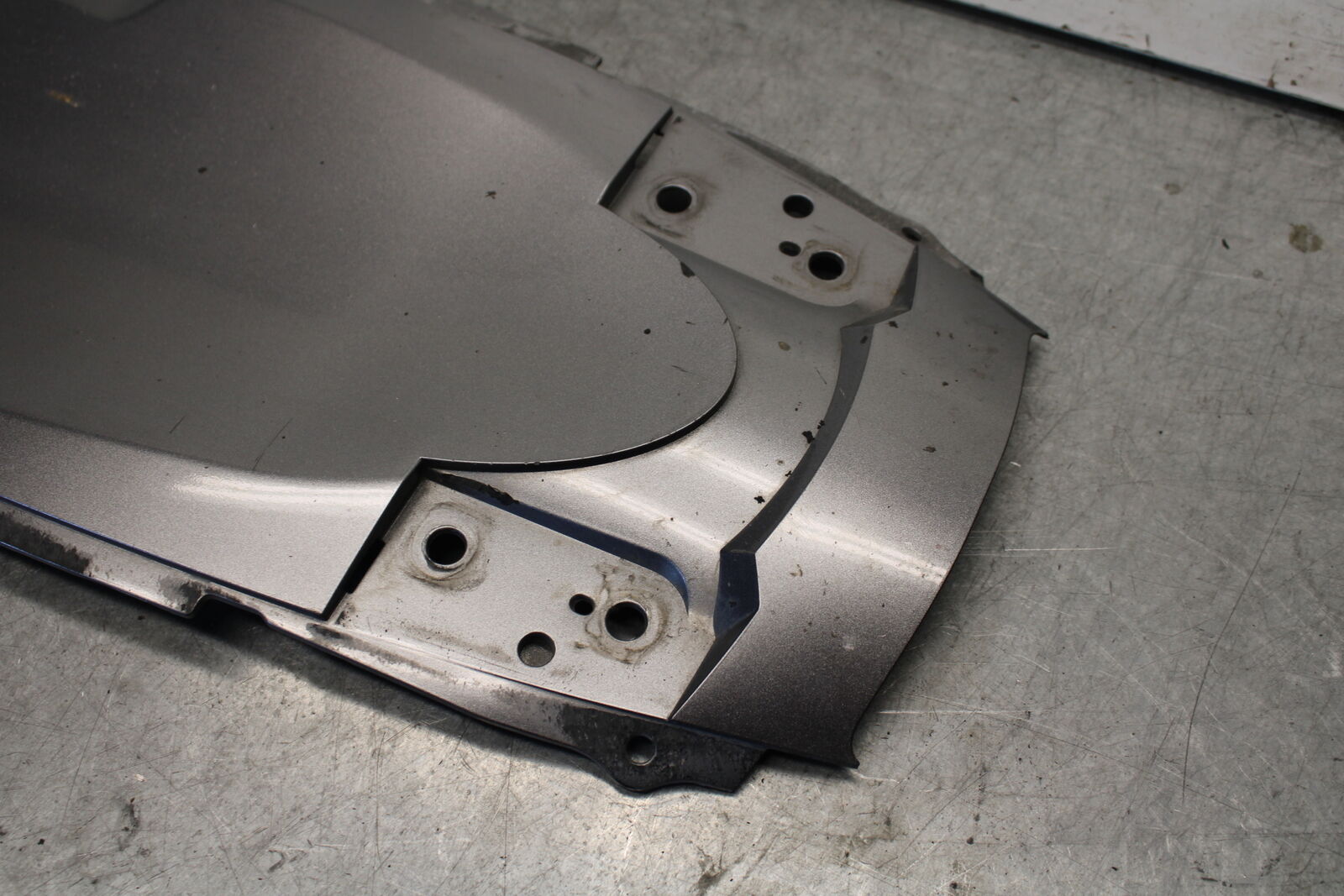 05-06 SUZUKI GSXR1000 REAR BACK TAIL UNDERTAIL FAIRING COWL FENDER BB663