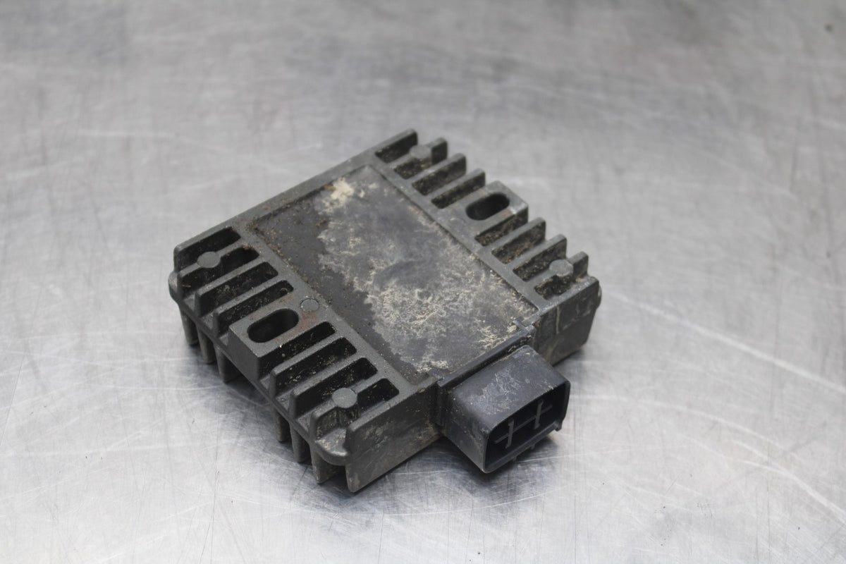 08-16 YAMAHA YZF R6 RECTIFIER VOLTAGE REGULATOR BB798