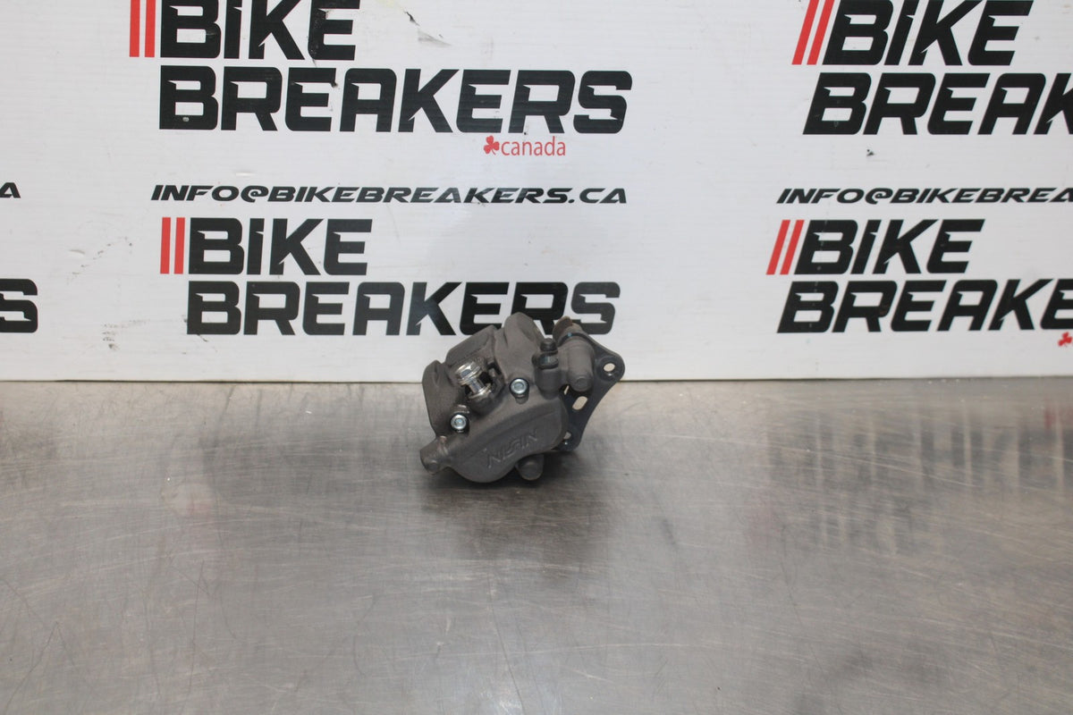 18-26 KAWASAKI Z400 LEFT FRONT BRAKE CALIPER BB852