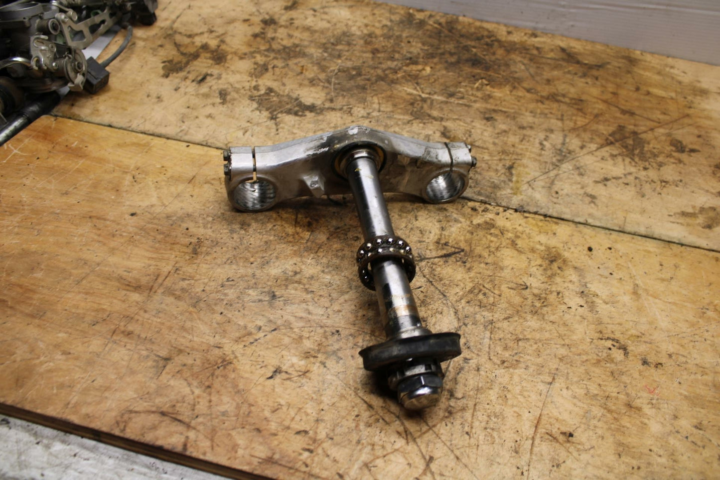 07-11 SUZUKI VSTROM 650 FRONT FORKS CLAMP LOWER TRIPLE TREE STEM BB340