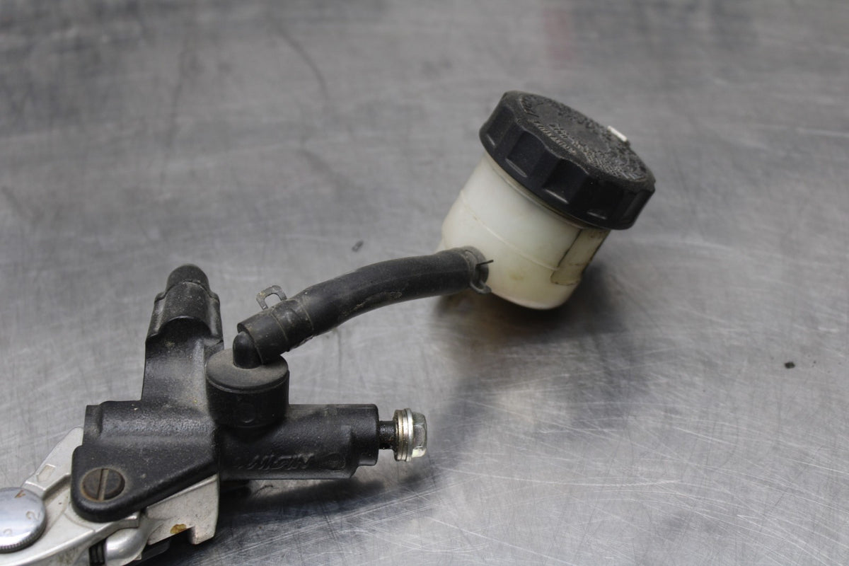 98 KAWASAKI NINJA ZX6 FRONT BRAKE MASTER CYLINDER w/ LEVER BB870