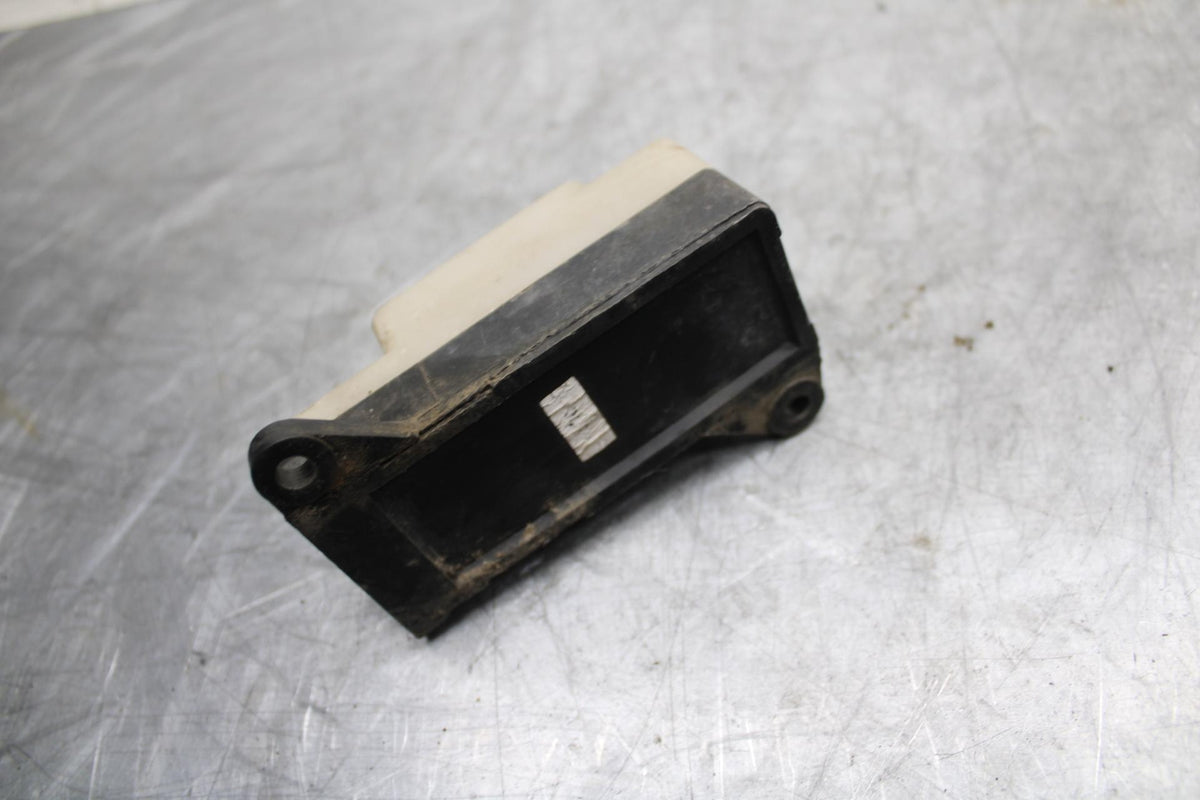 91-92 SUZUKI GSXR750 M  RELAY ASSEMBLY FUSE BOX BB493