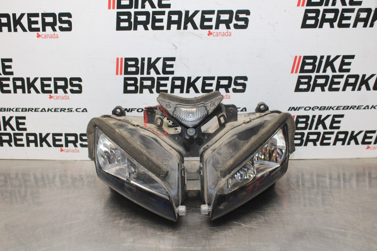 08 HONDA CBR125R FRONT HEADLIGHT HEAD LIGHT LAMP BB839