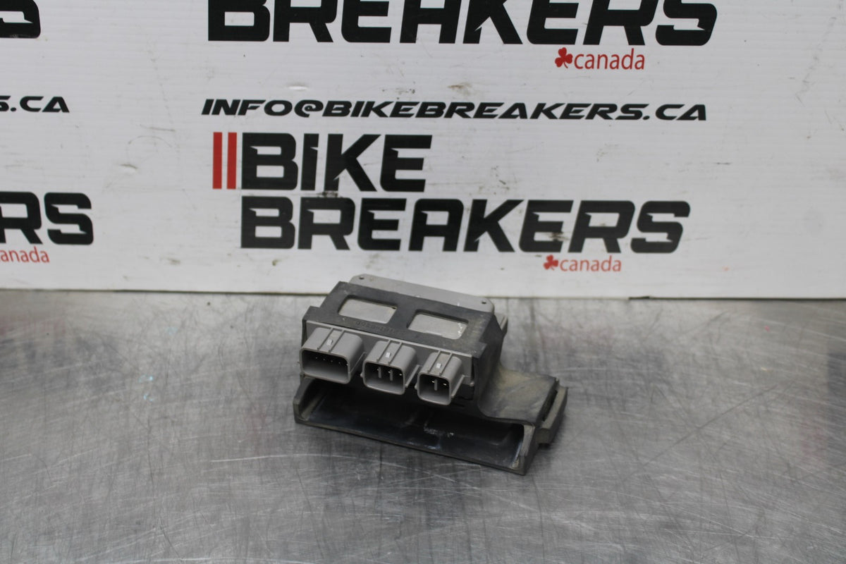 24 KAWASAKI NINJA 500 ABS RELAY ASSEMBLY BOX BB818