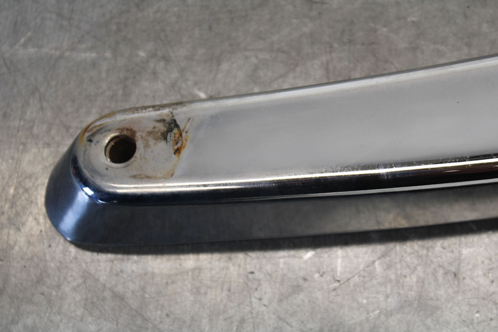 05-09 SUZUKI BOULEVARD C90 REAR BACK FENDER SUPPORT FRAME SUBFRAME BB692