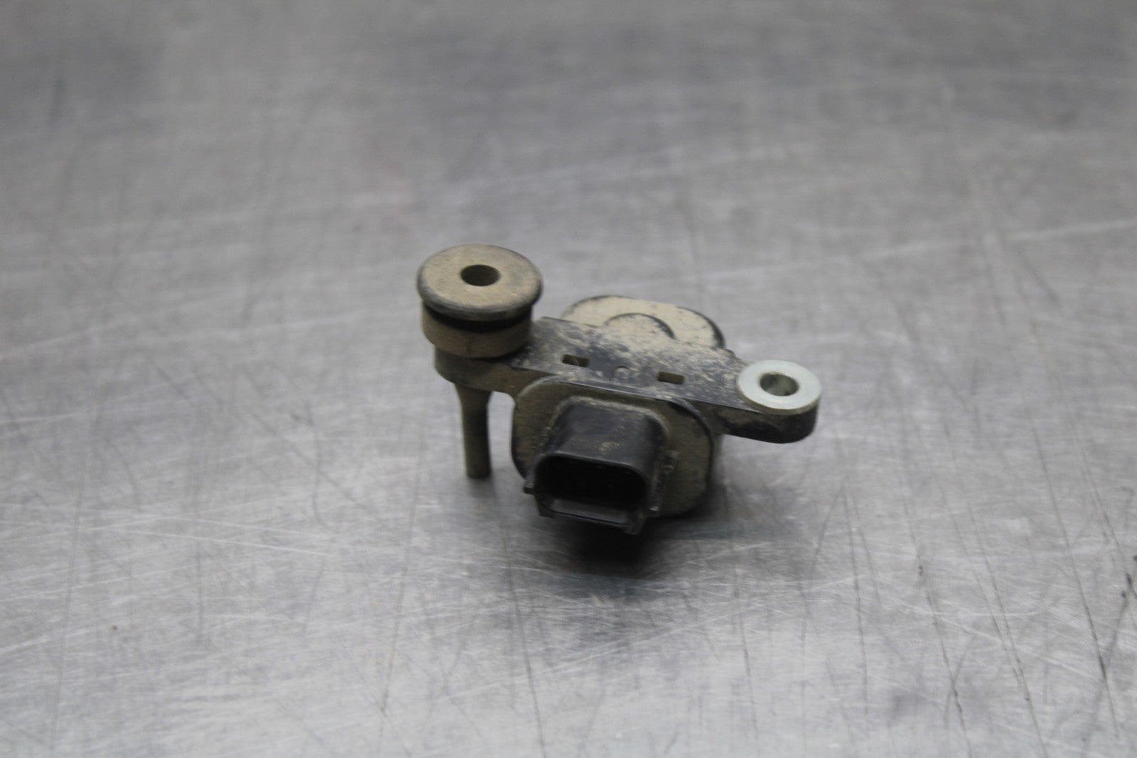 09-10 KAWASAKI ER-6N TIP OVER BANK ANGLE CRASH SENSOR SWITCH  BB205