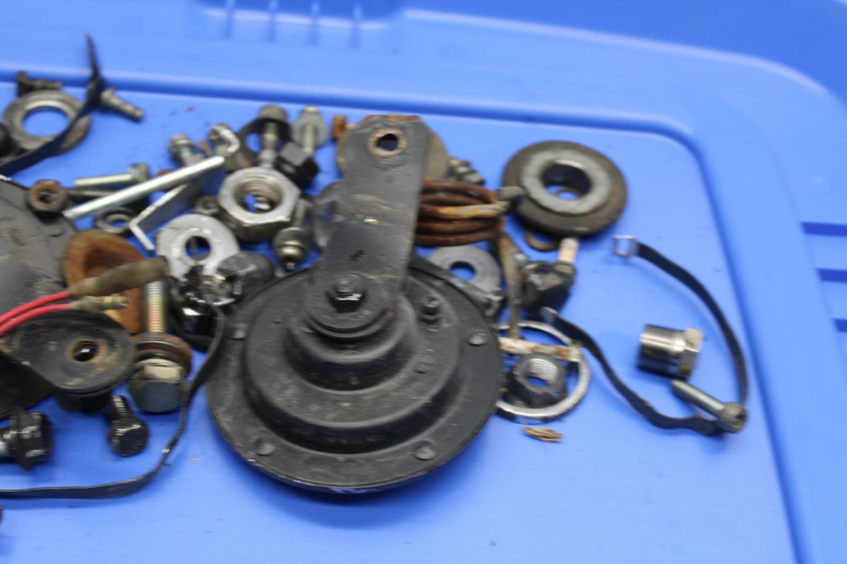 79-81 YAMAHA XS1100S HARDWARE BB401