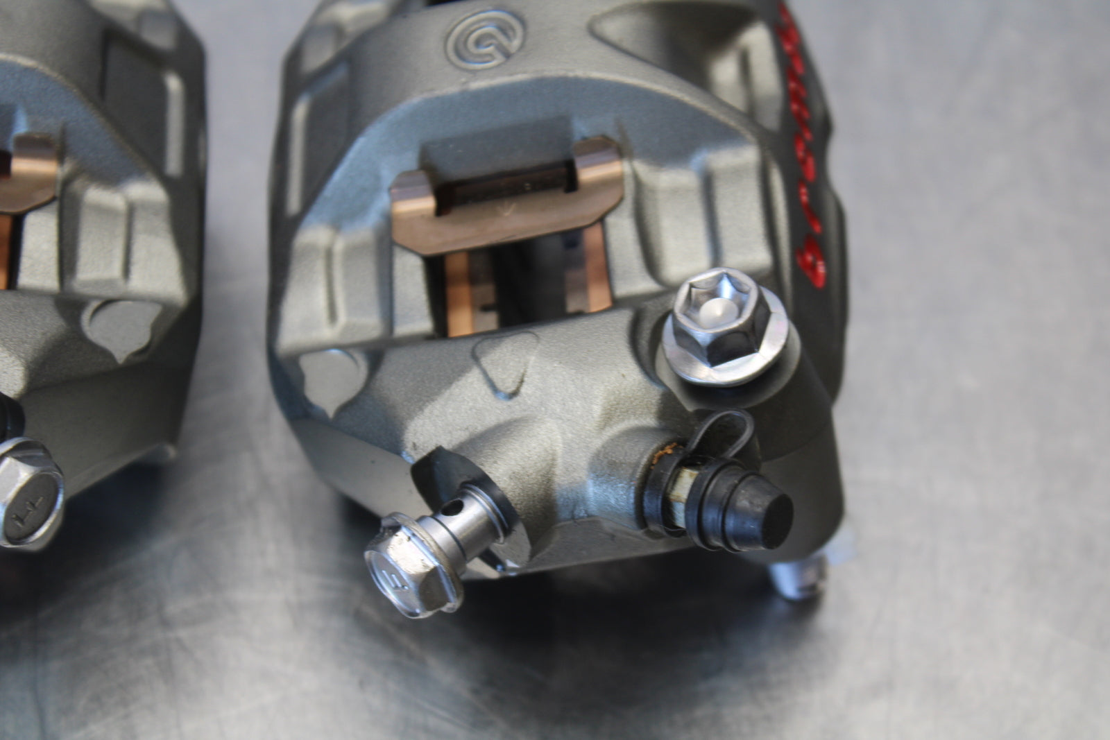 23-24 KAWASAKI NINJA ZX14R NEW!! RIGHT LEFT FRONT BRAKE CALIPER SET PAIR BB169