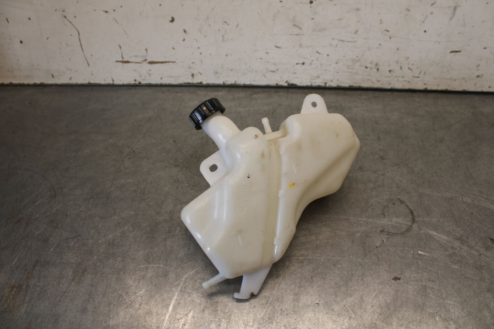 18-23 KAWASAKI NINJA 400 COOLANT WATER TANK RESERVOIR BOTTLE BB679
