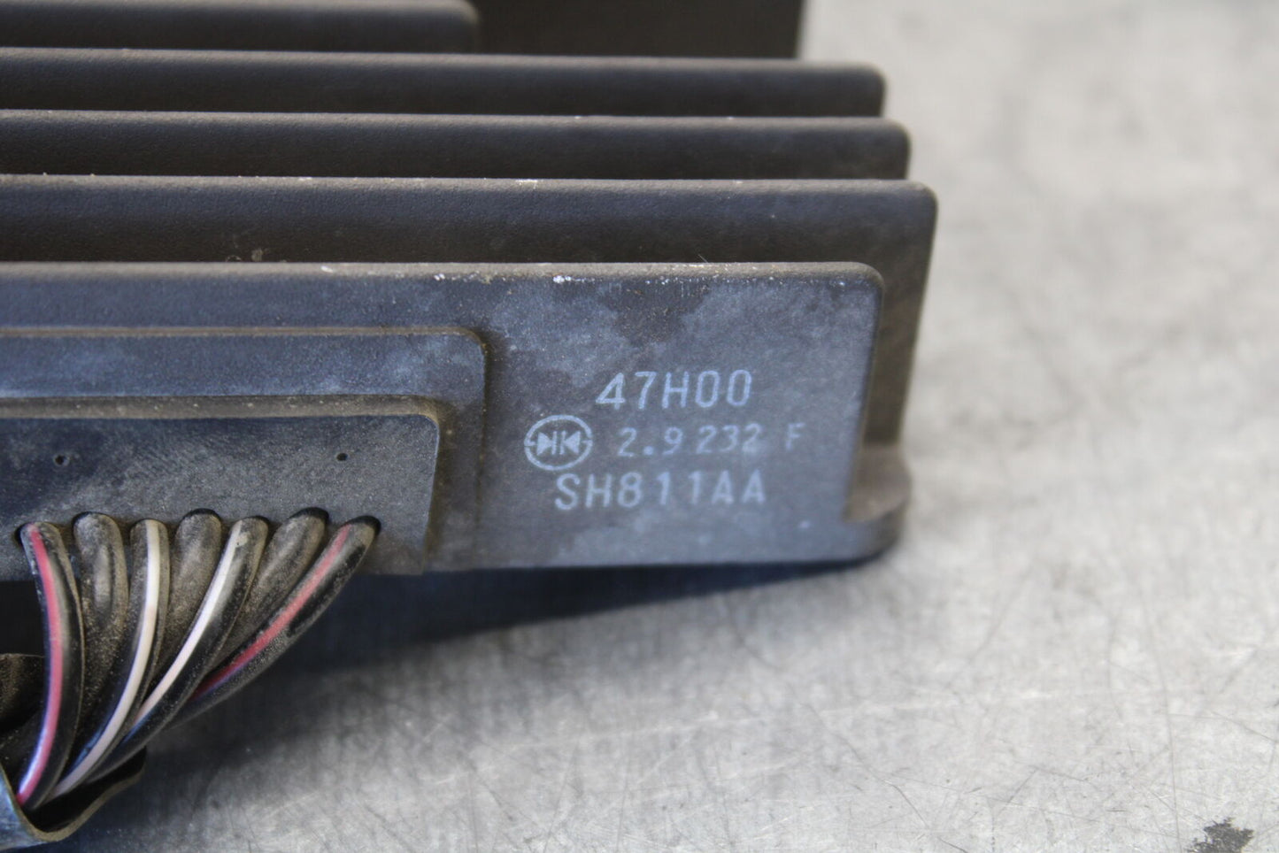 11-24 SUZUKI GSXR750 OEM RECTIFIER VOLTAGE REGULATOR BB687