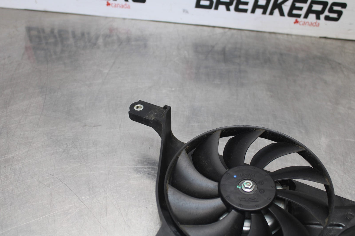 23-26 KAWASAKI NINJA ZX4RR ENGINE RADIATOR COOLING FAN BB898