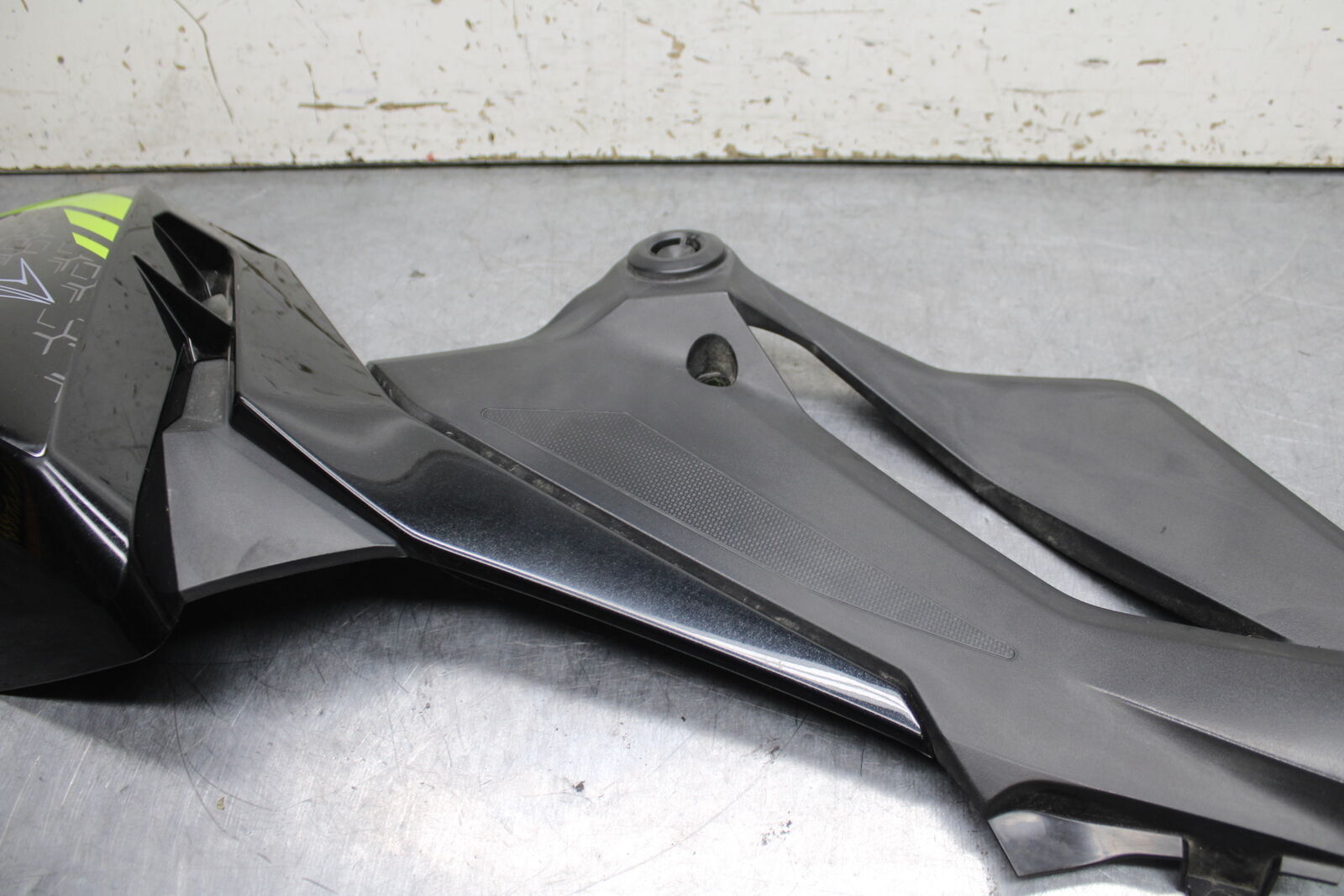 19-22 KAWASAKI Z400 RIGHT LOWER MID UPPER SIDE FAIRING COWL  BB738
