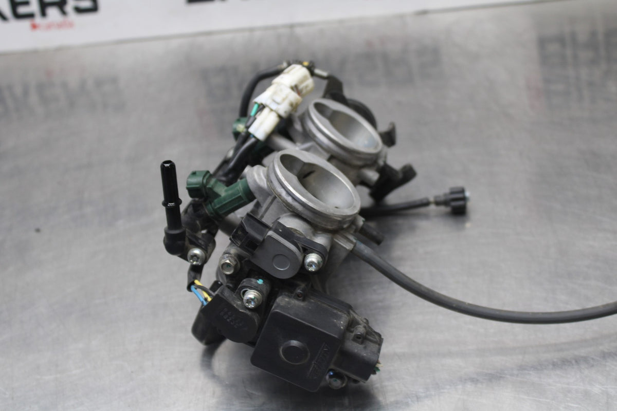 06-07 KAWASAKI NINJA 650R EX650A MAIN FUEL INJECTORS / THROTTLE BODIES BB774