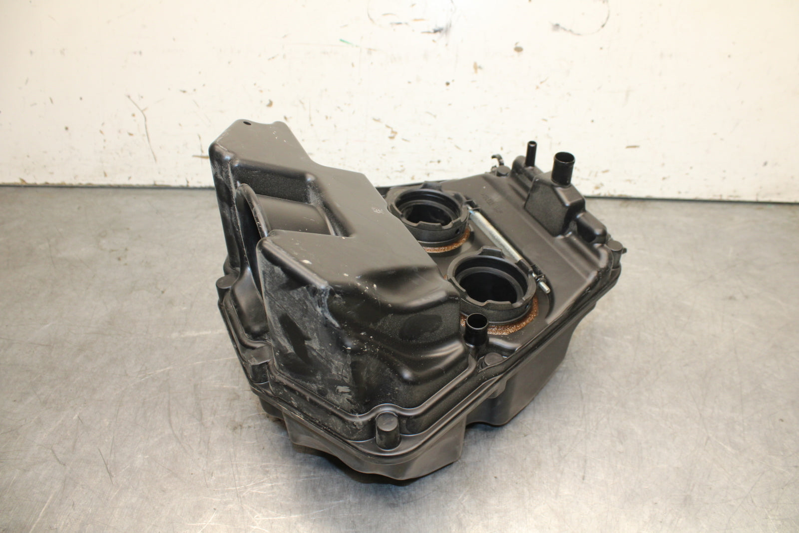 18-24 KAWASAKI NINJA 650 AIRBOX AIR INTAKE FILTER BOX BB725