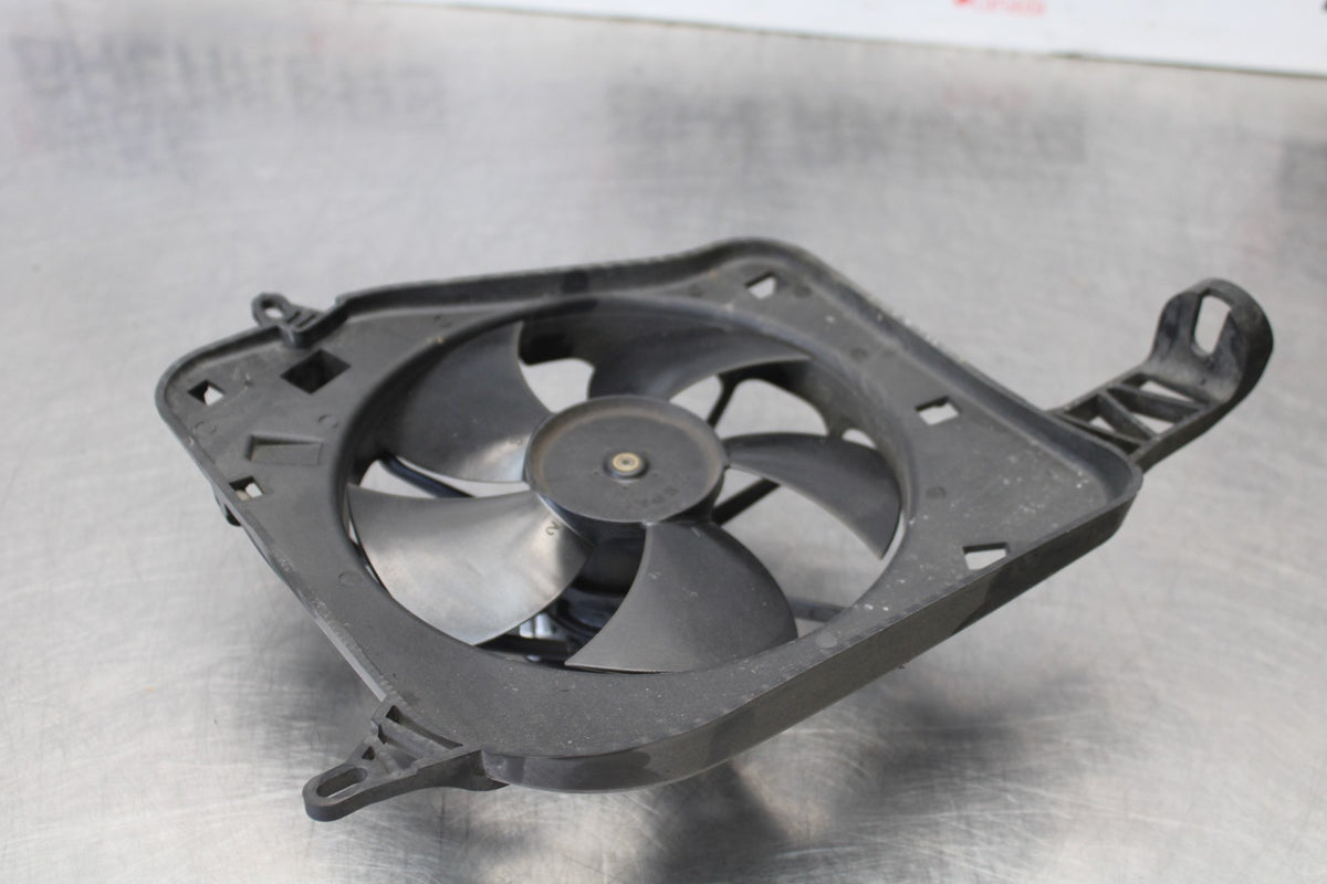 17-20 BMW S1000R ENGINE RADIATOR COOLING FAN BB909