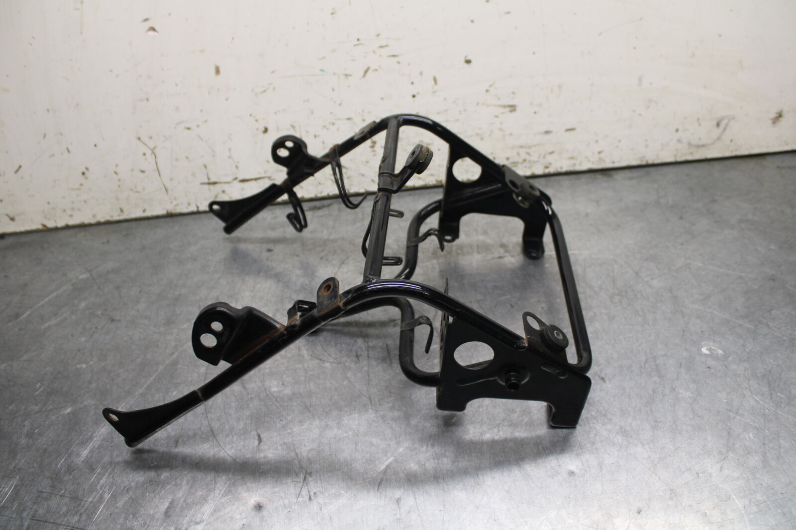 84 HONDA INTERCEPTOR 750 VF750F UPPER FAIRING MIRROR GAUGES STAY BRACKET BB108
