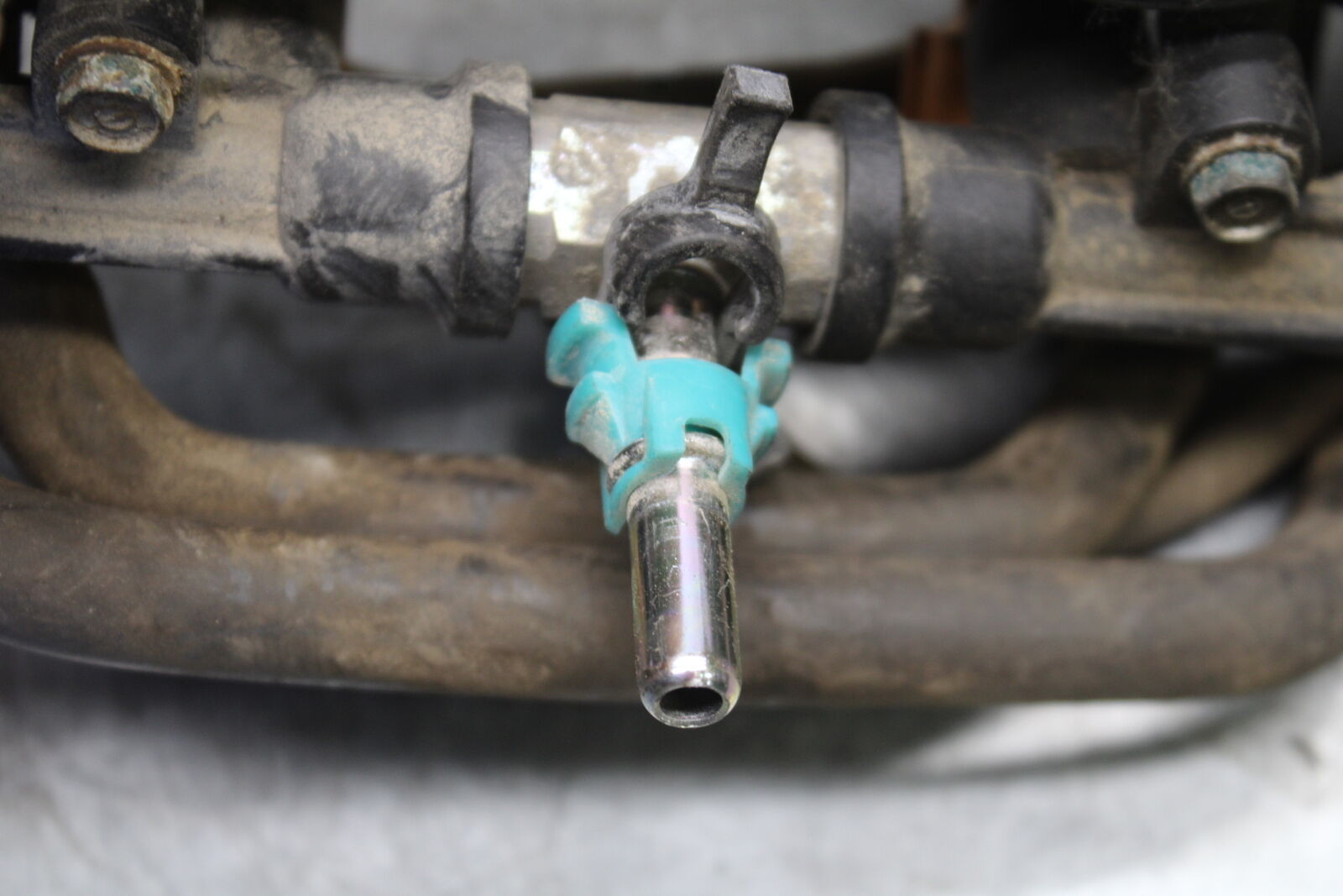07-12 HONDA CBR600RR MAIN FUEL INJECTORS / THROTTLE BODIES 16400-MFJ-L01 BB672