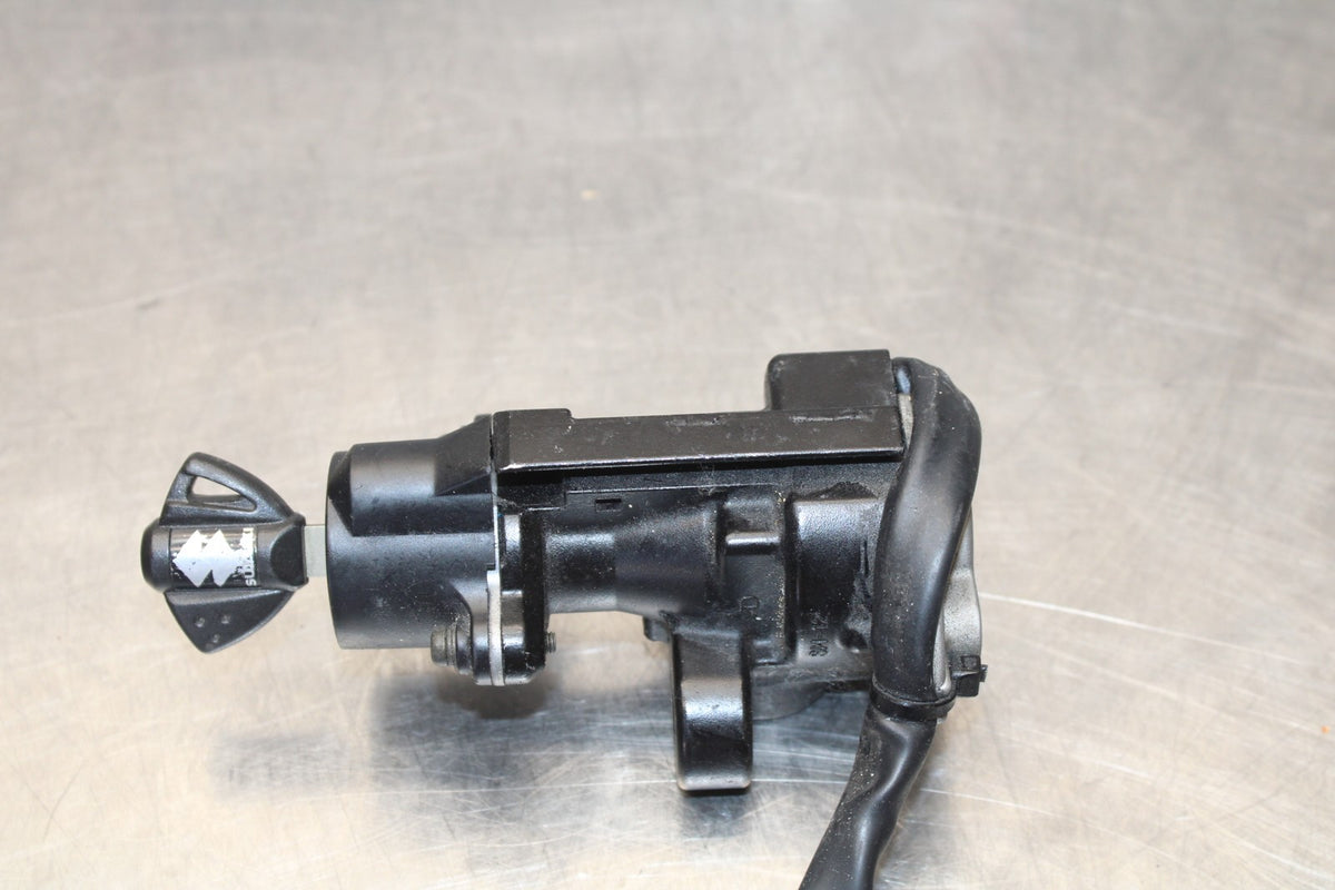 08-10 SUZUKI GSXR 600 IGNITION LOCK W KEY BB92