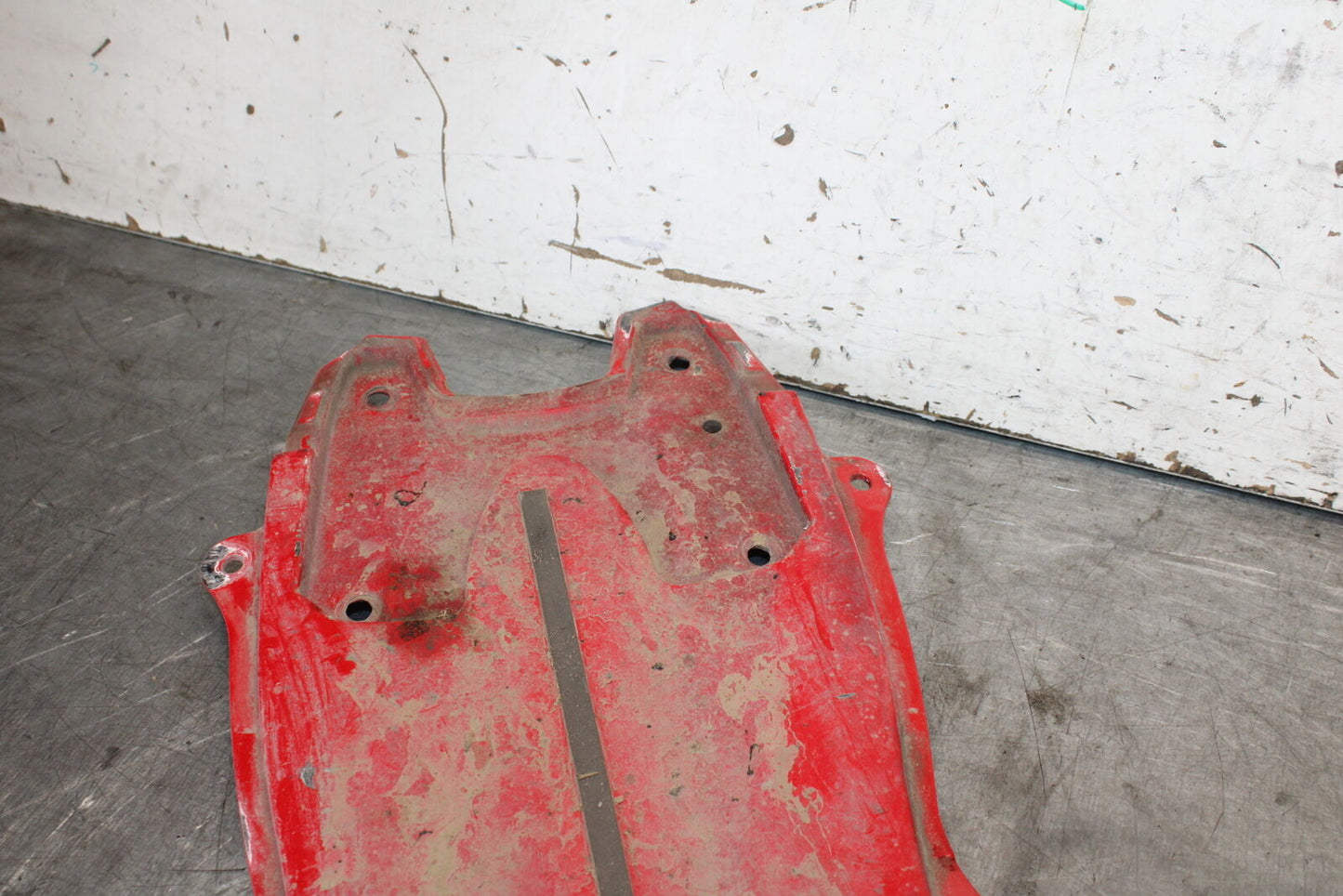 06-07 SUZUKI GSXR 600 REAR BACK TAIL UNDERTAIL FAIRING COWL FENDER BB694