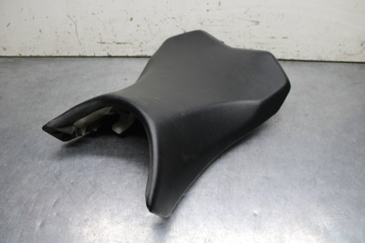 12-13 KAWASAKI Z1000 FRONT DRIVERS SEAT PAD SADDLE PILLION BB743