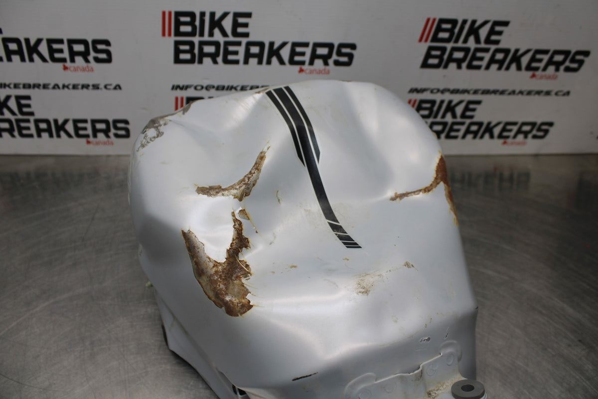 23-26 KAWASAKI NINJA ZX4RR GAS TANK FUEL CELL PETROL RESERVOIR BB872