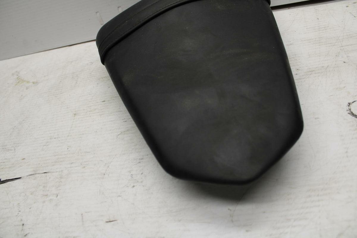 15-17 YAMAHA YZF R3 REAR BACK PASSENGER TANDEM SEAT PAD SADDLE PILLION BB293
