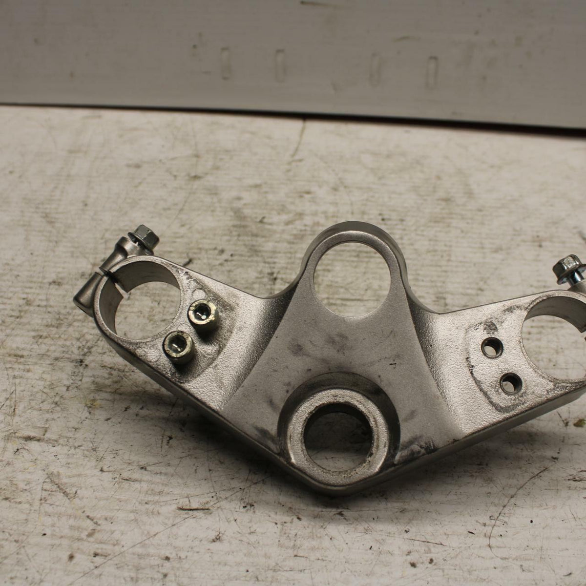90-07 KAWASAKI ZZR 250 FORKS UPPER TRIPLE TREE CLAMP BB298