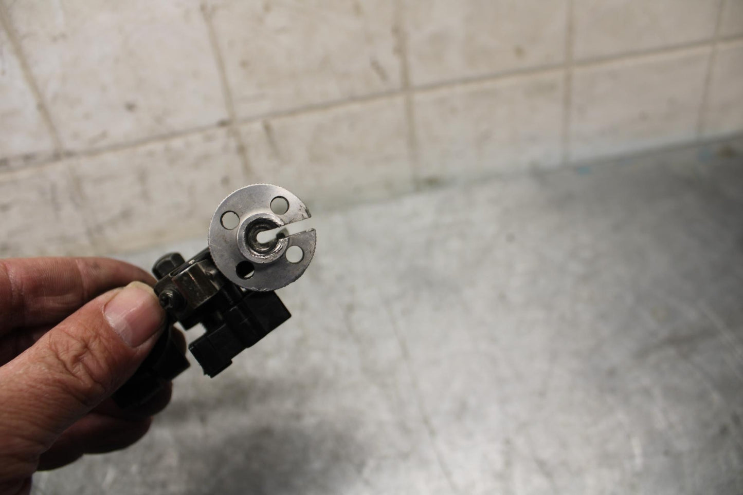 2001 Suzuki GSXR1000 CLUTCH PERCH MOUNT WITH LEVER  57500-40F11 BB52